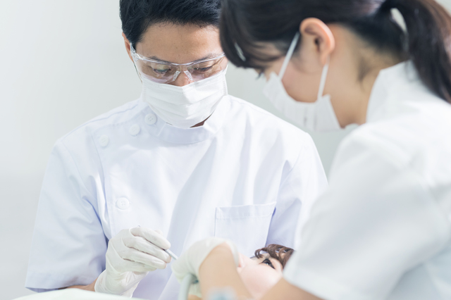 歯列矯正で顔の変化はいつから実感できますか？