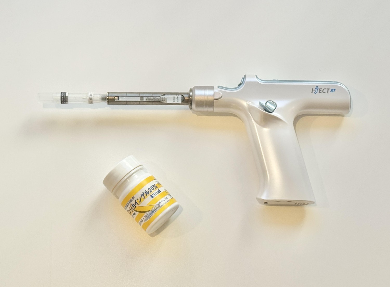 アンカースクリュー　表面麻酔　電動注射器