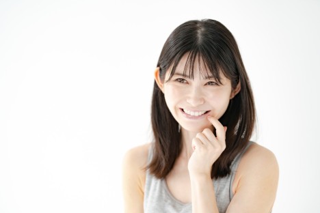 ハーフリンガル　目立たない　矯正治療