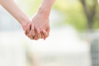 矯正中　キス　気を付けること　注意　工夫　歯列矯正