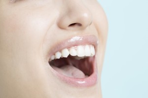 前歯が大きい　歯列矯正　　矯正治療
