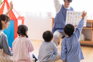 指しゃぶり　出っ歯　矯正　改善　子供